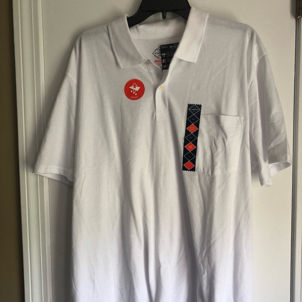 New St. John’s Bay shirt with tags!